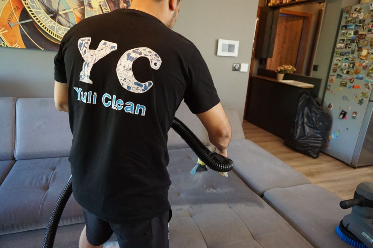 Yuli clean пране на диван